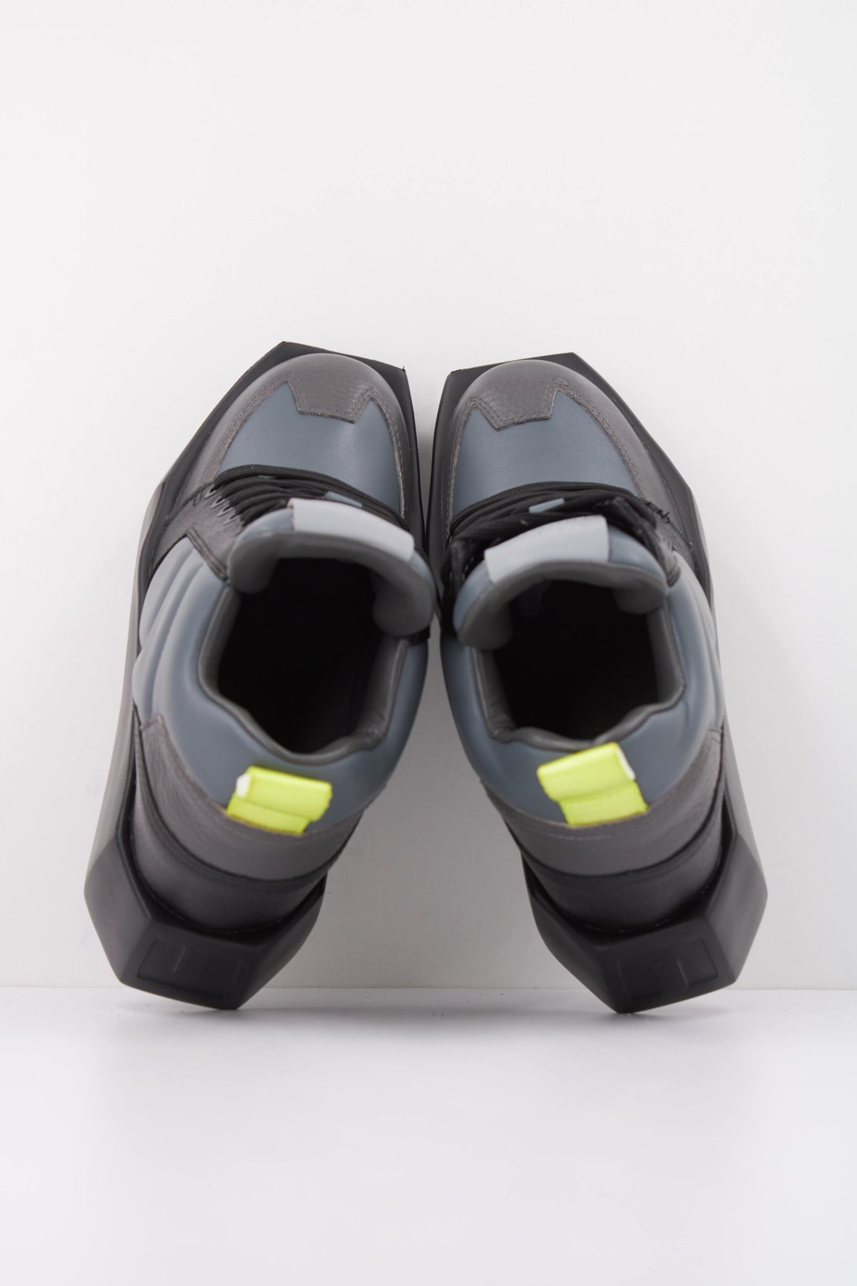 UNITED NUDE STONE COURT MID en color GRIS  (3)