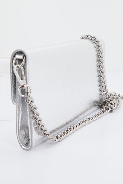 MENBUR M BOLSO CARTERA METALIZADO ANI en color PLATA  (2)