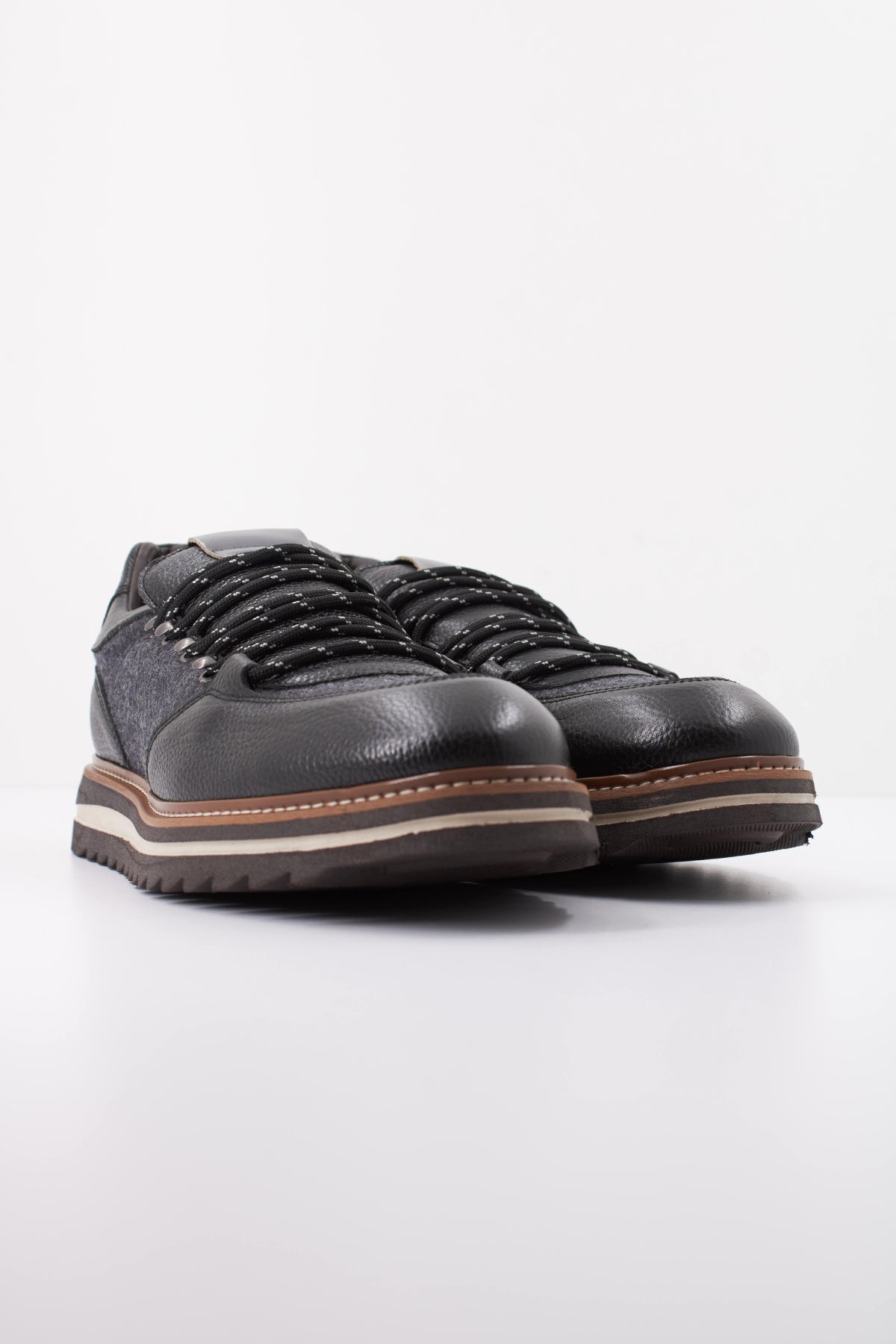 KEEP HONEST KH ZAPATO INFORMAL en color NEGRO  (2)