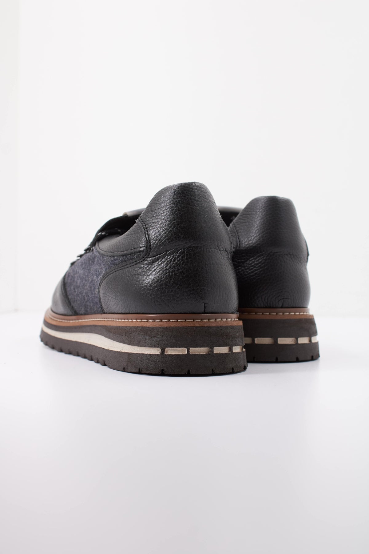 KEEP HONEST KH ZAPATO INFORMAL en color NEGRO  (4)