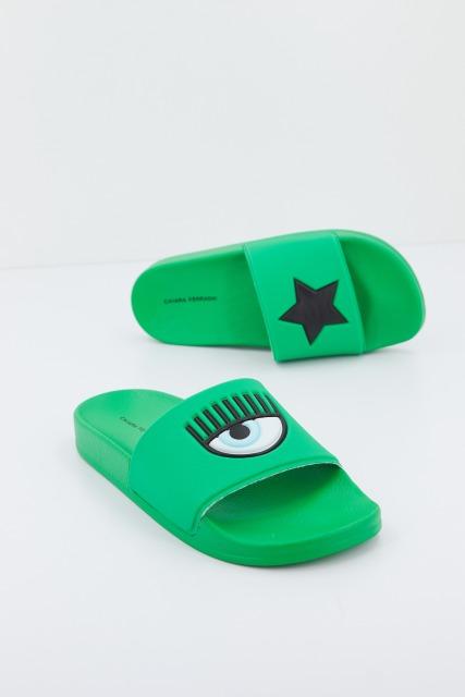 CHIARA FERRAGNI EYE STAR SLIDERS en color VERDE  (1)
