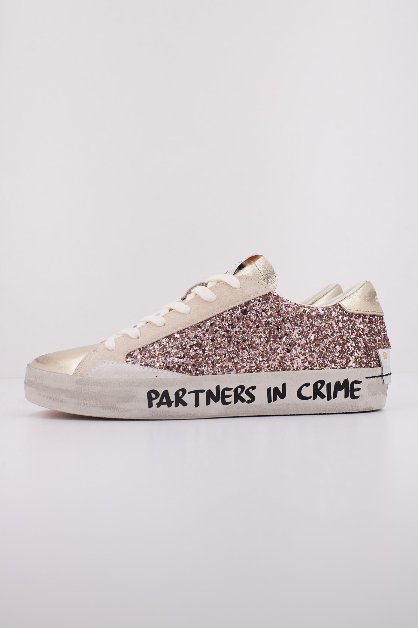 CRIME LONDON DISTRESSED en color ORO  (1)