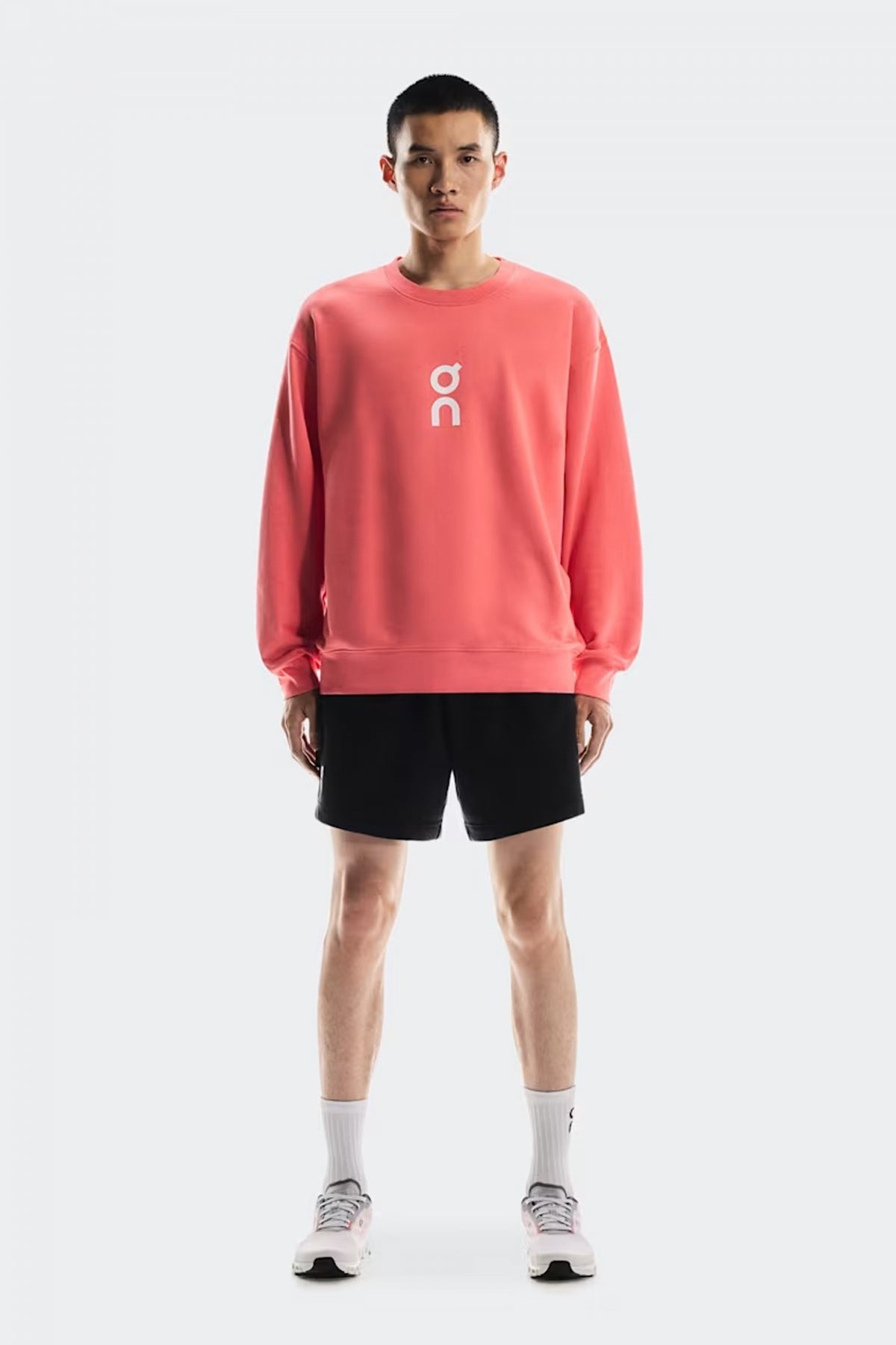 ON RUNNING CLUB SHORTS en color NEGRO  (4)