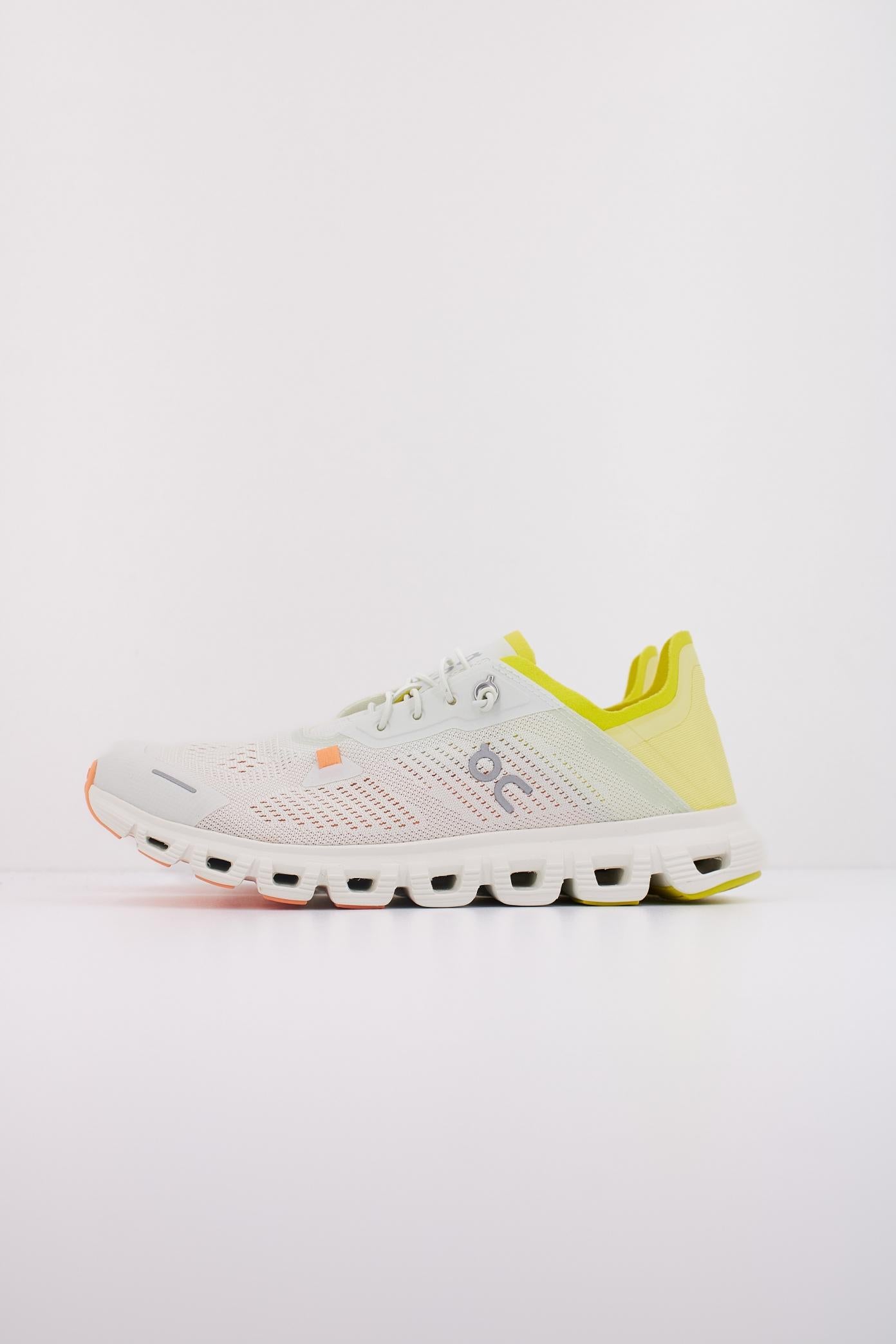 ON RUNNING CLOUD  COAST en color BLANCO  (1)