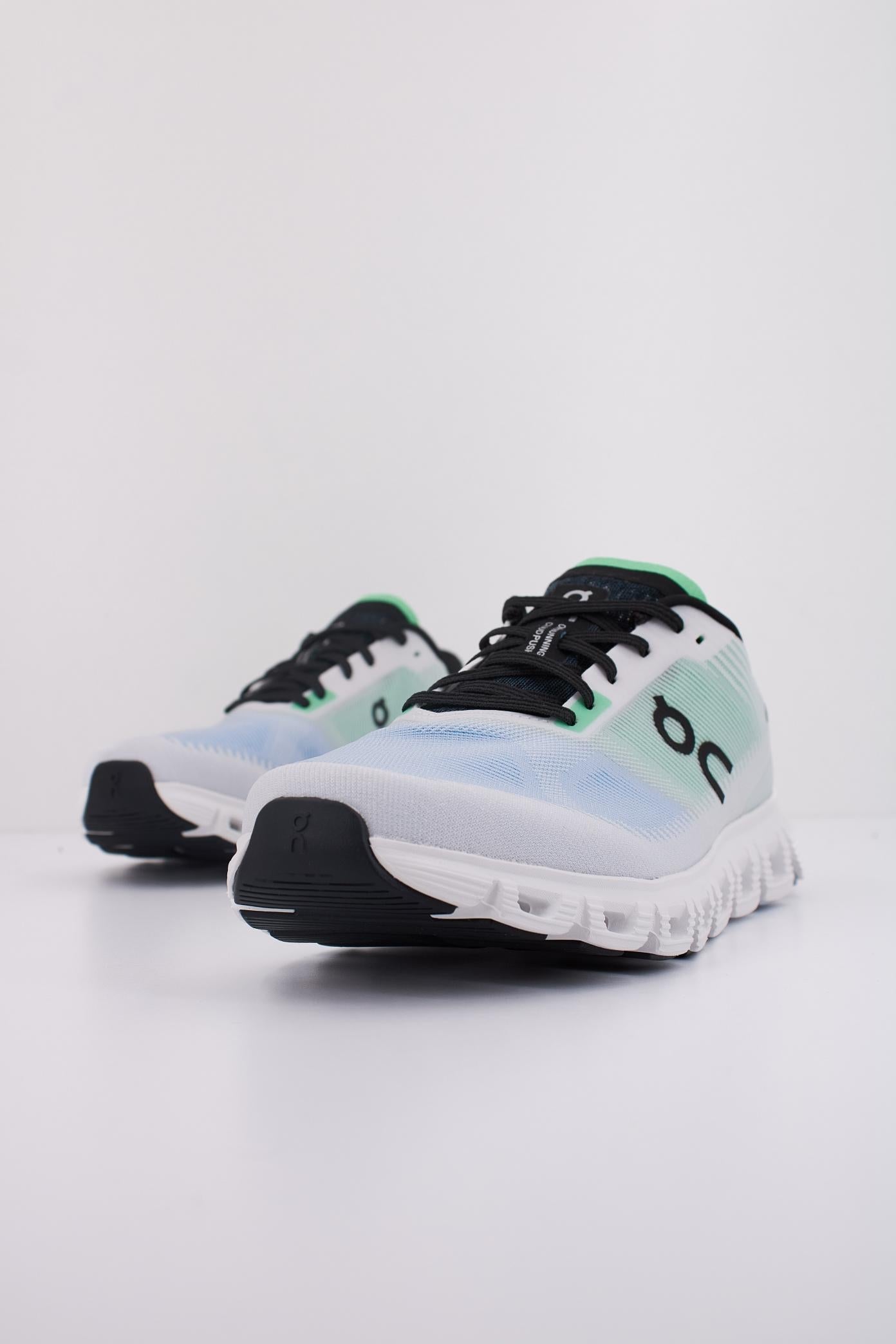 ON RUNNING CLOUD  PUSH en color VERDE  (2)