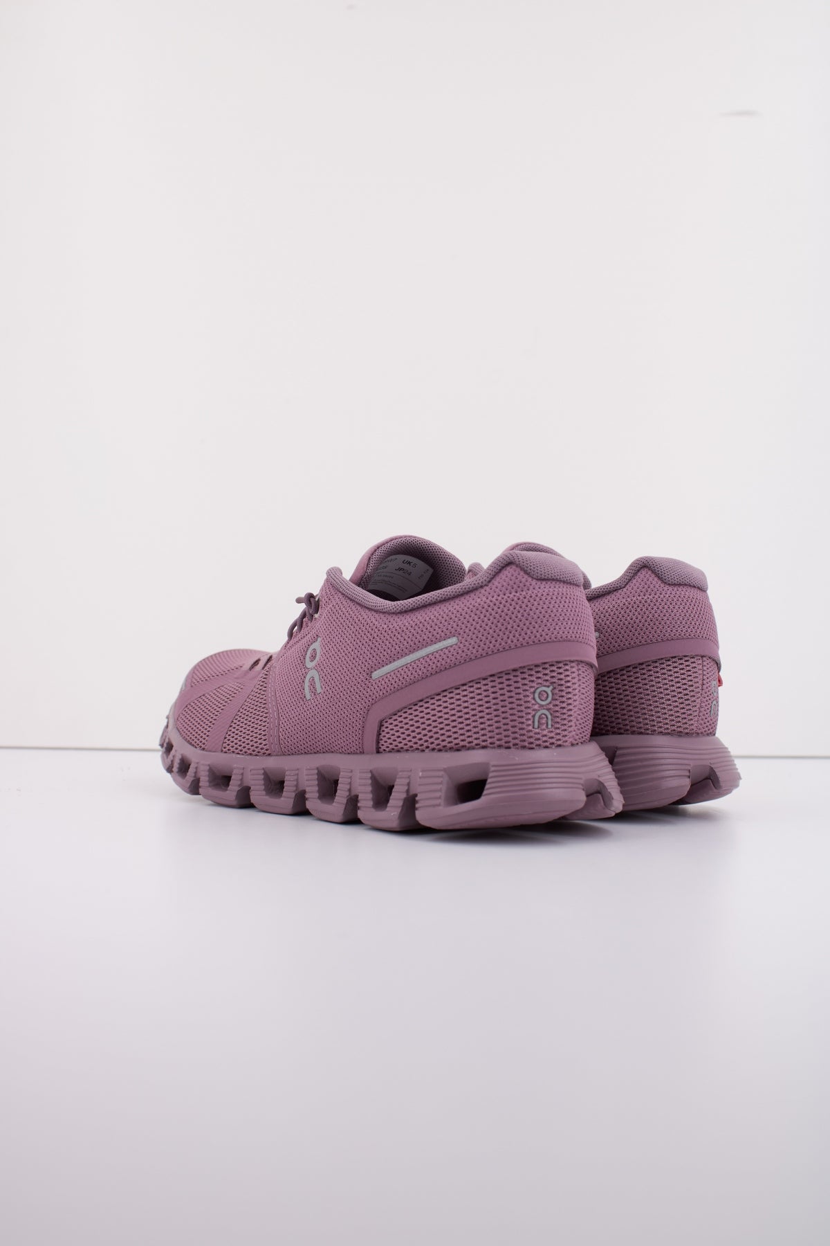 ON RUNNING CLOUD  W en color VIOLETA  (4)