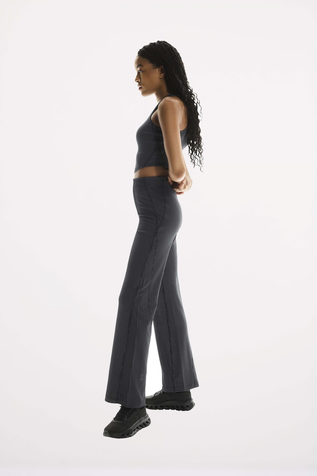 ON RUNNING ALL-DAY RIBBED PANTS W en color NEGRO  (3)