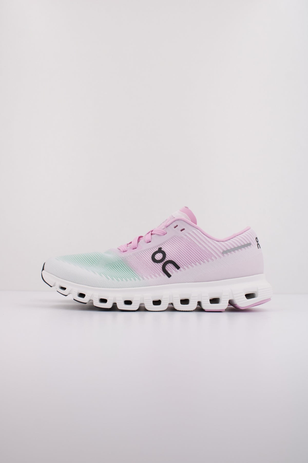 ON RUNNING CLOUD  PUSH en color MULTICOLOR  (1)