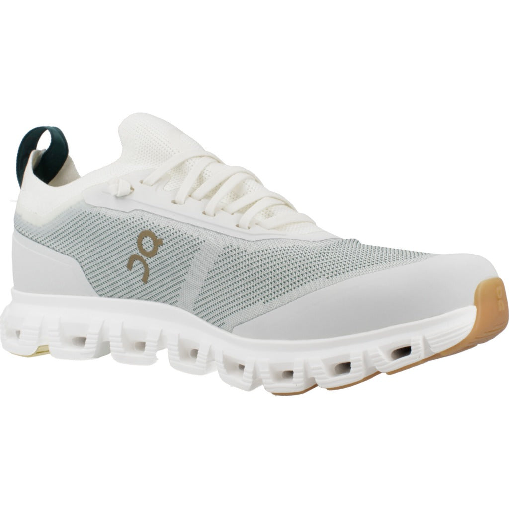 ON RUNNING CLOUD  VERSA en color VERDE  (5)