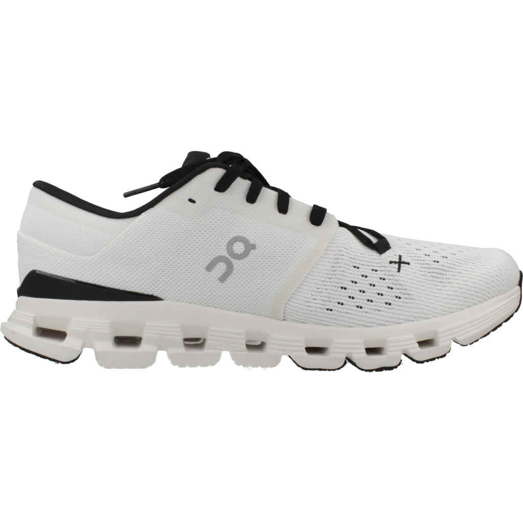 ON RUNNING CLOUD X M en color BLANCO  (4)