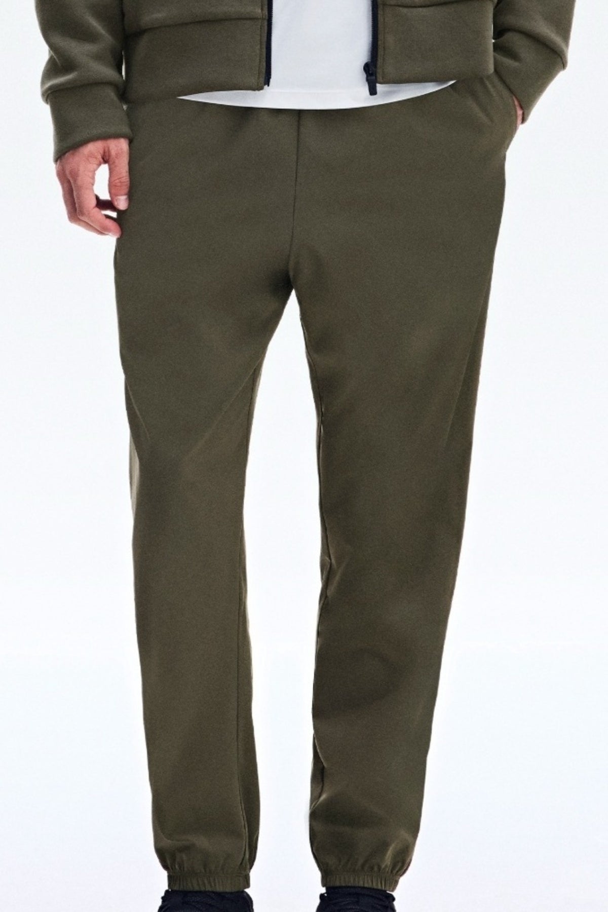 ON RUNNING FOCUS PANTS  M BARK en color   (1)