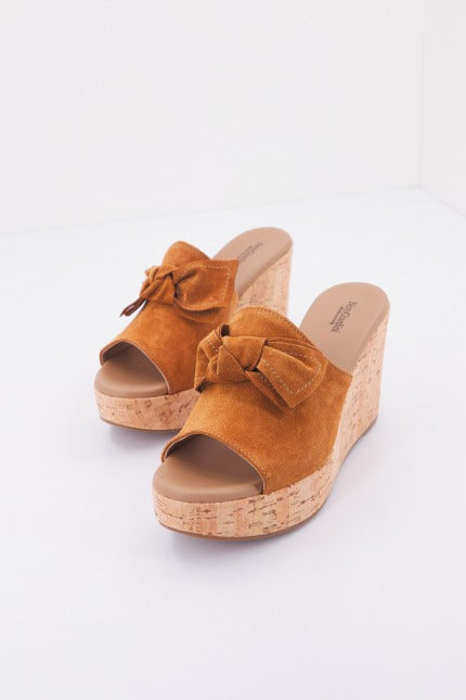 NERO GIARDINI ED en color MARRON  (2)