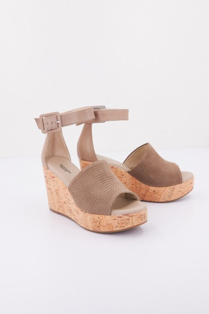 NERO GIARDINI ED  en color BEIS  (3)