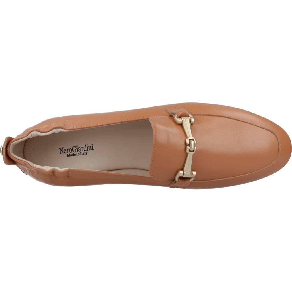 NERO GIARDINI ED  en color MARRON  (7)