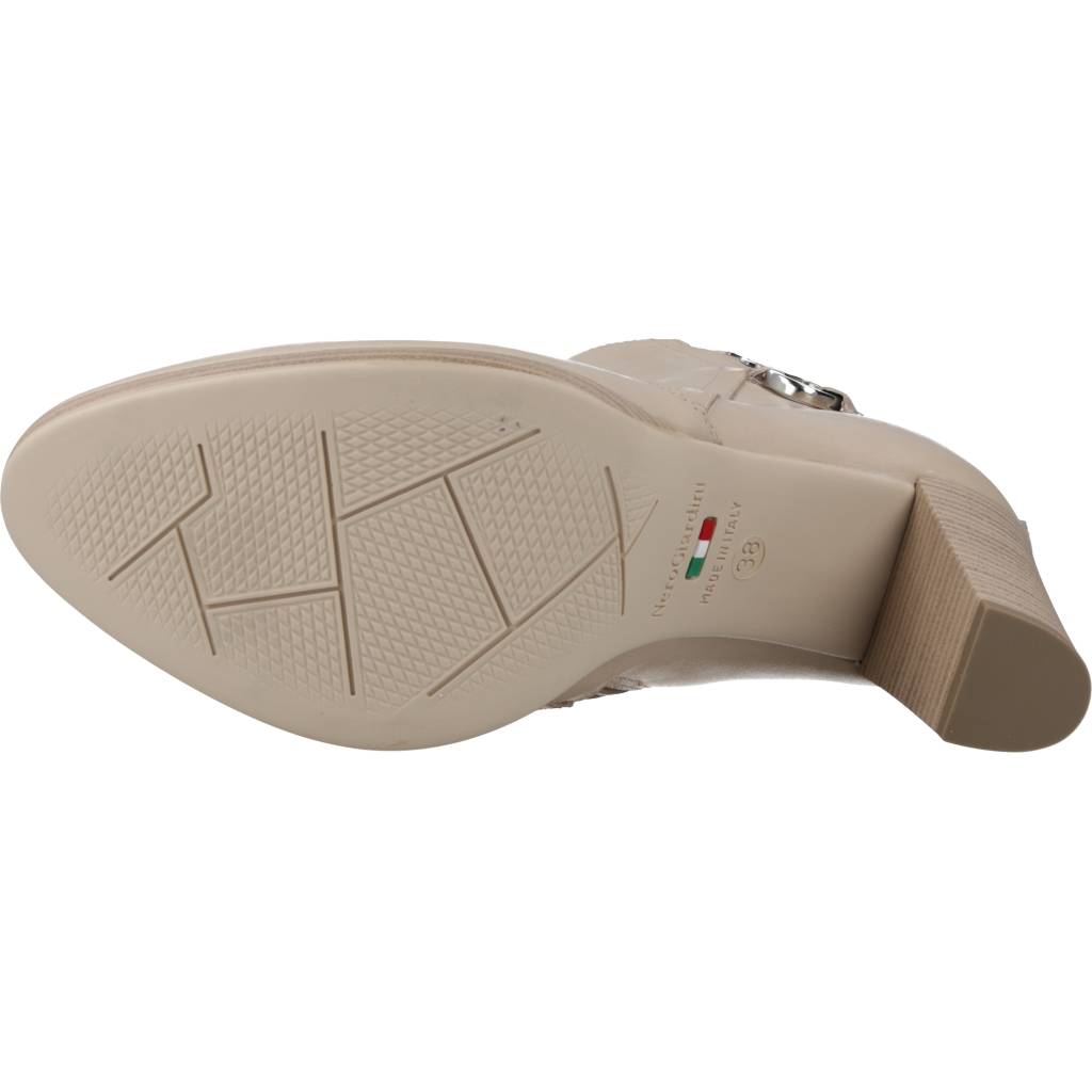 NERO GIARDINI ED en color BEIS  (6)