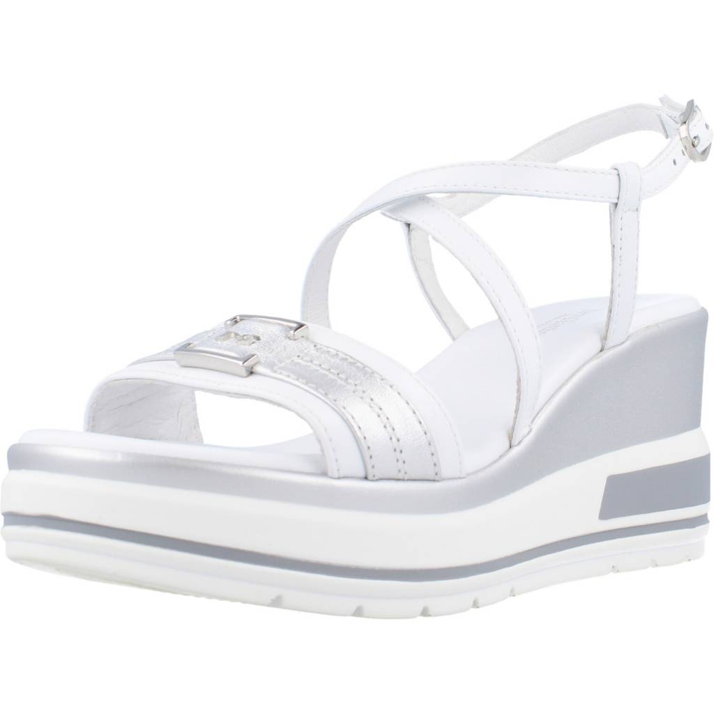 NERO GIARDINI ED en color BLANCO  (1)