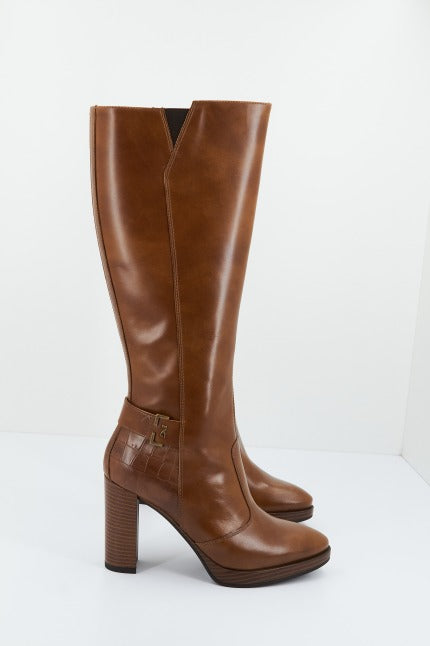 NERO GIARDINI ID en color MARRON  (2)