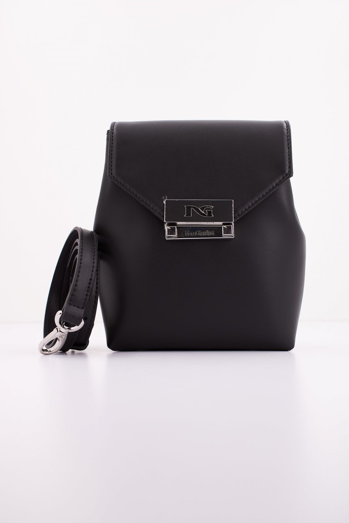 NERO GIARDINI RENO en color NEGRO  (1)