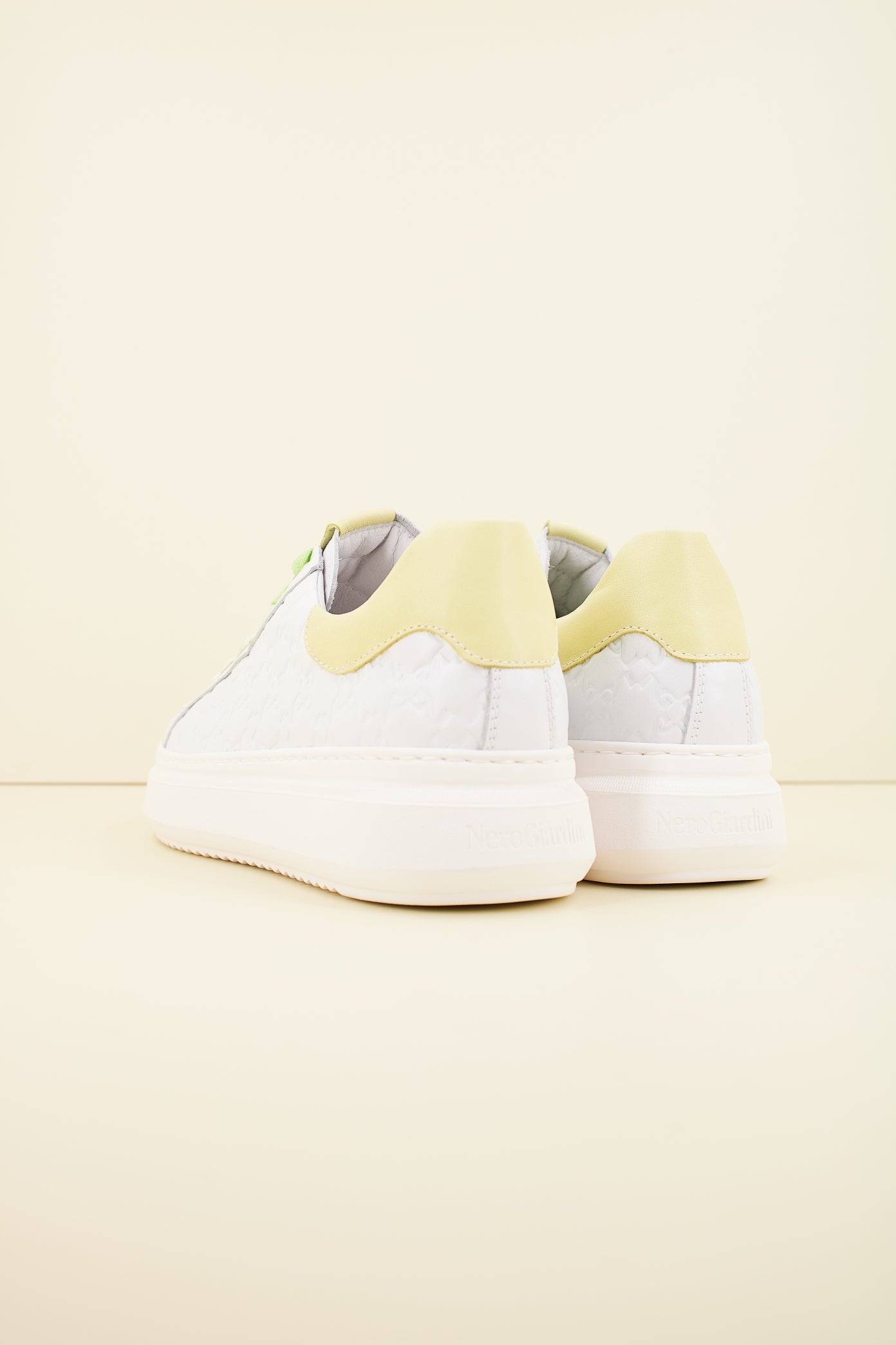 NERO GIARDINI ED en color BLANCO  (3)