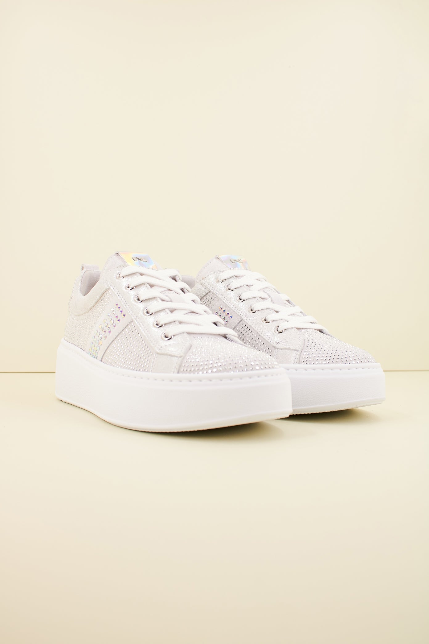 NERO GIARDINI ED en color BLANCO  (2)