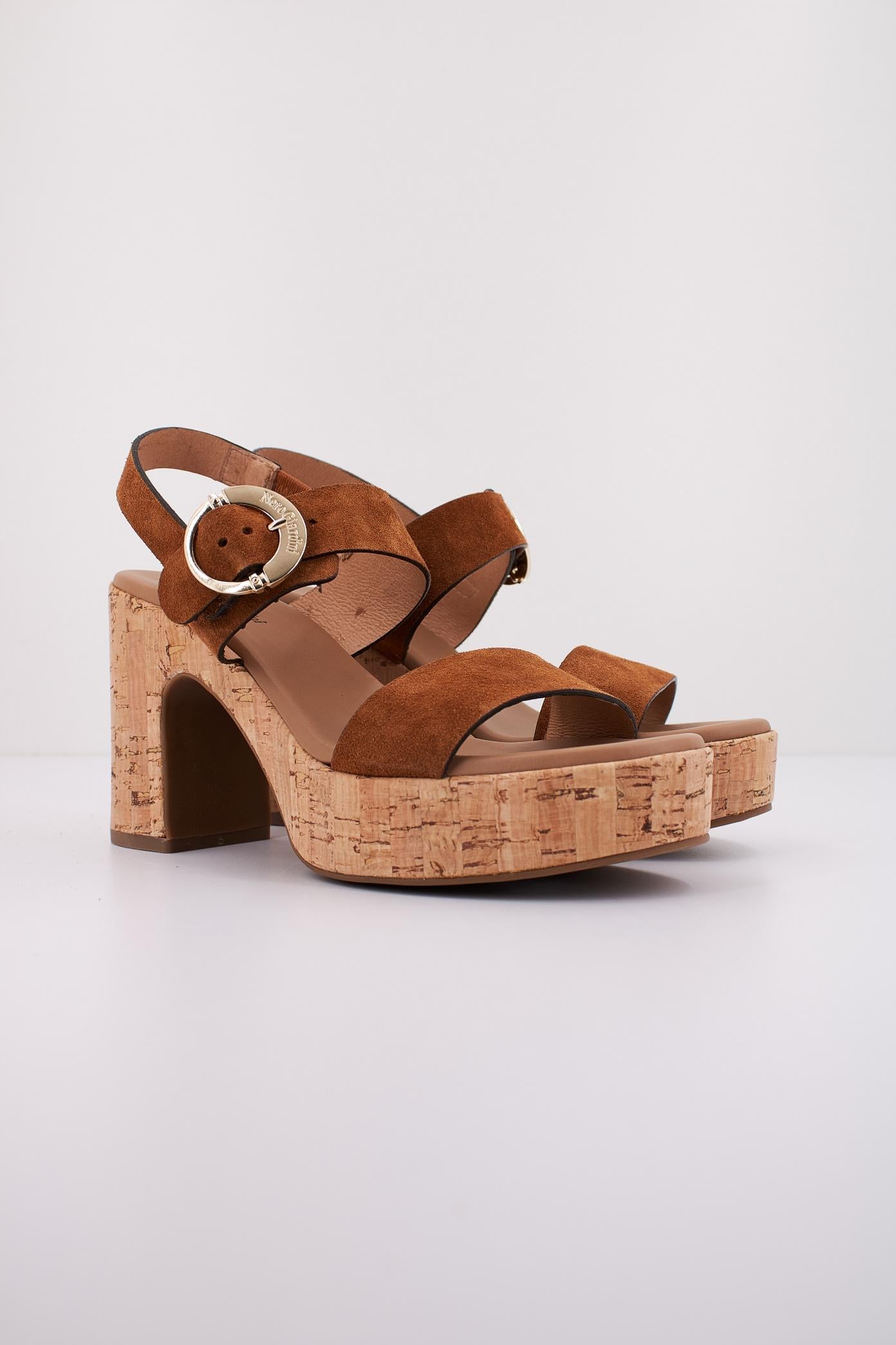 NERO GIARDINI ED  en color MARRON  (2)