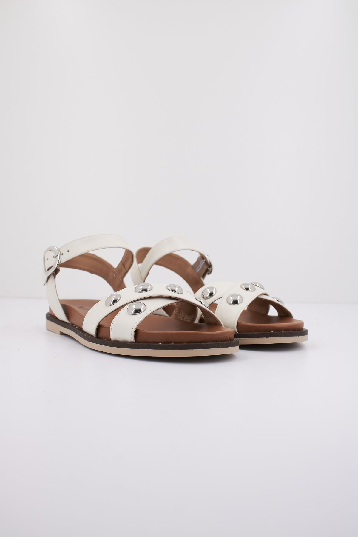 NERO GIARDINI ED  en color BLANCO  (2)