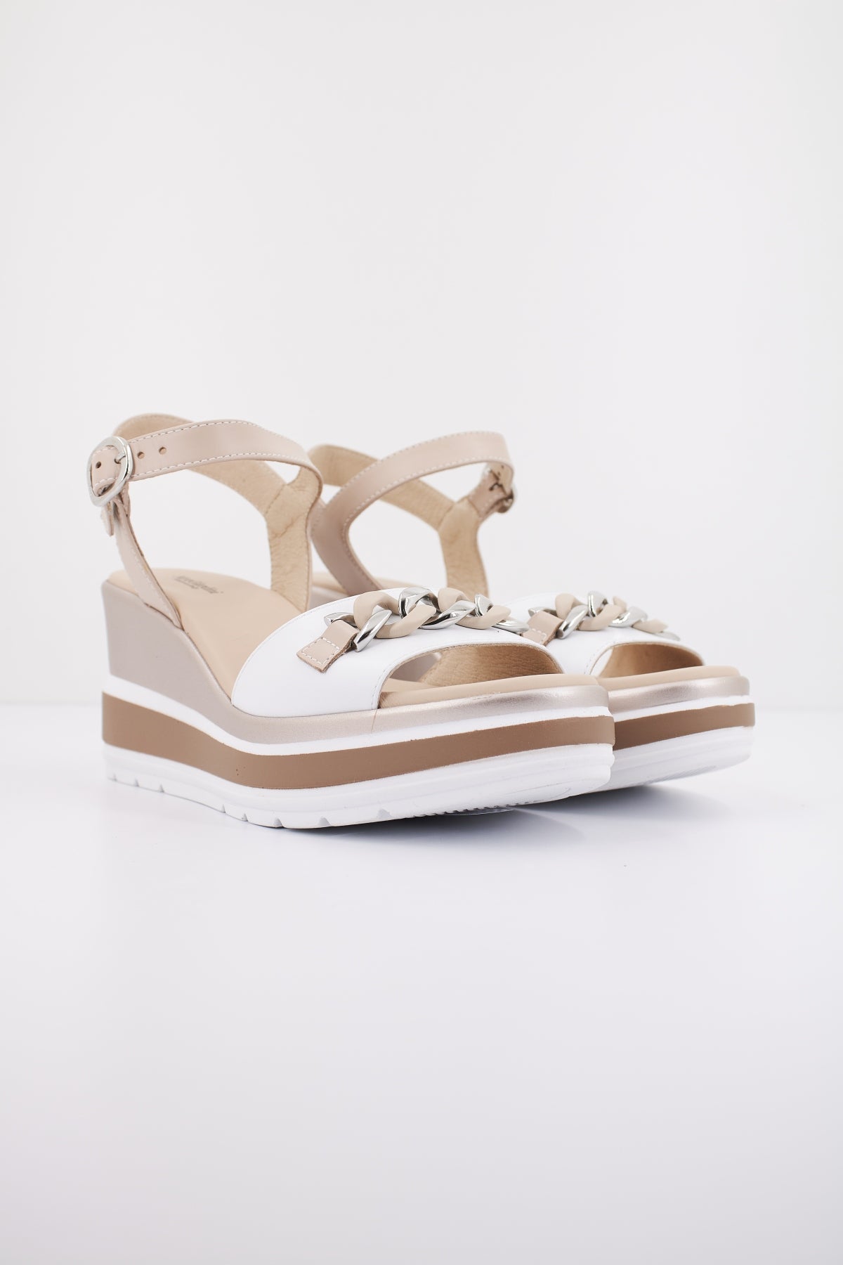 NERO GIARDINI ED  en color BLANCO  (2)