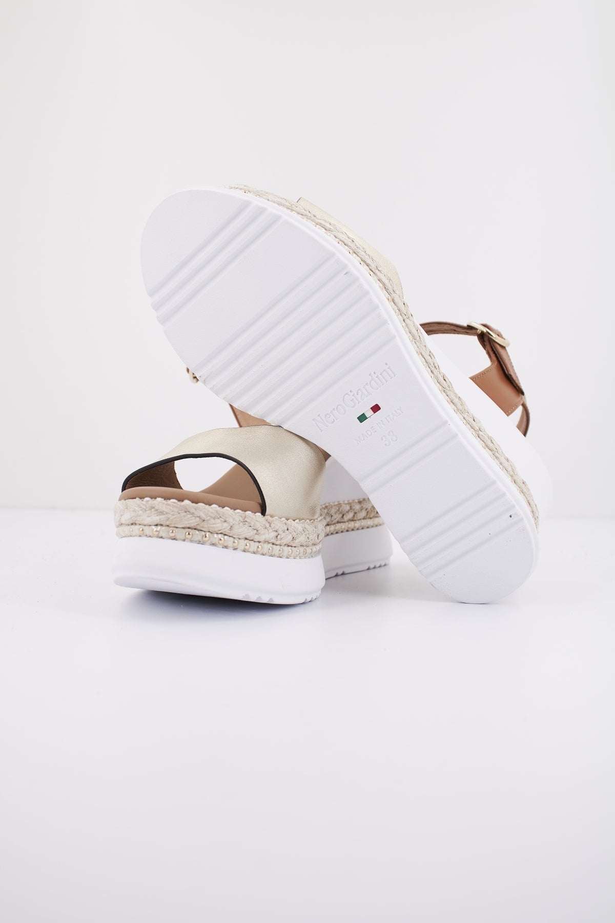 NERO GIARDINI ED en color ORO  (4)