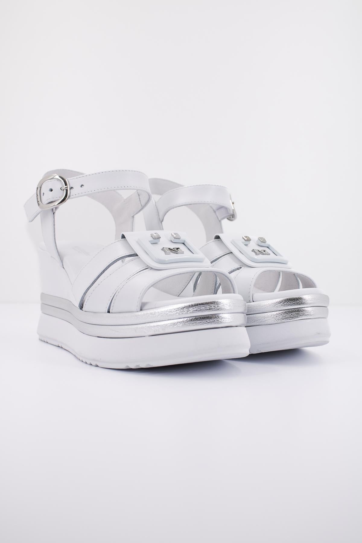 NERO GIARDINI ED en color BLANCO  (2)