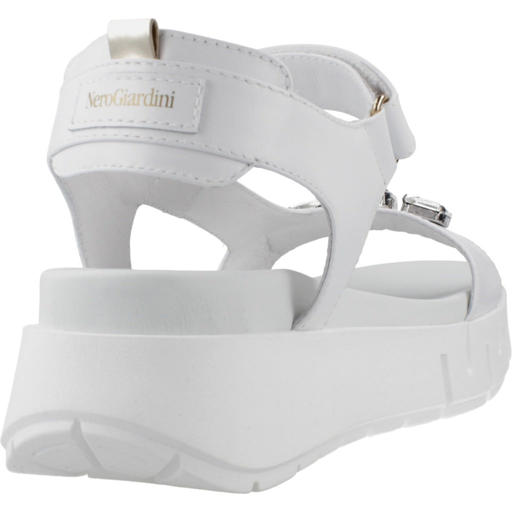 NERO GIARDINI ED en color BLANCO  (3)