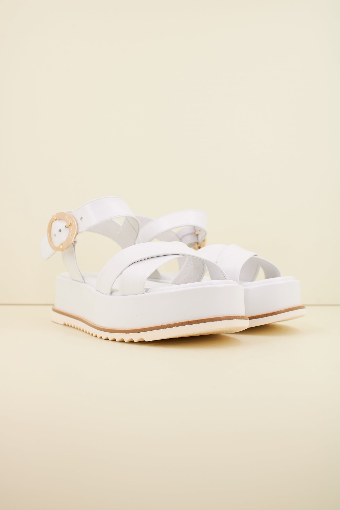 NERO GIARDINI ED en color BLANCO  (2)