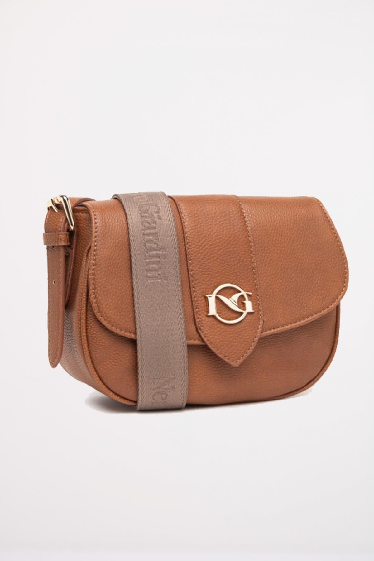 NERO GIARDINI ID  en color MARRON  (2)