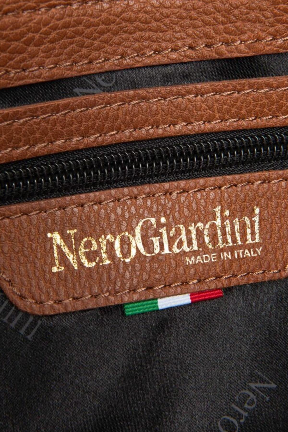 NERO GIARDINI ID  en color MARRON  (4)