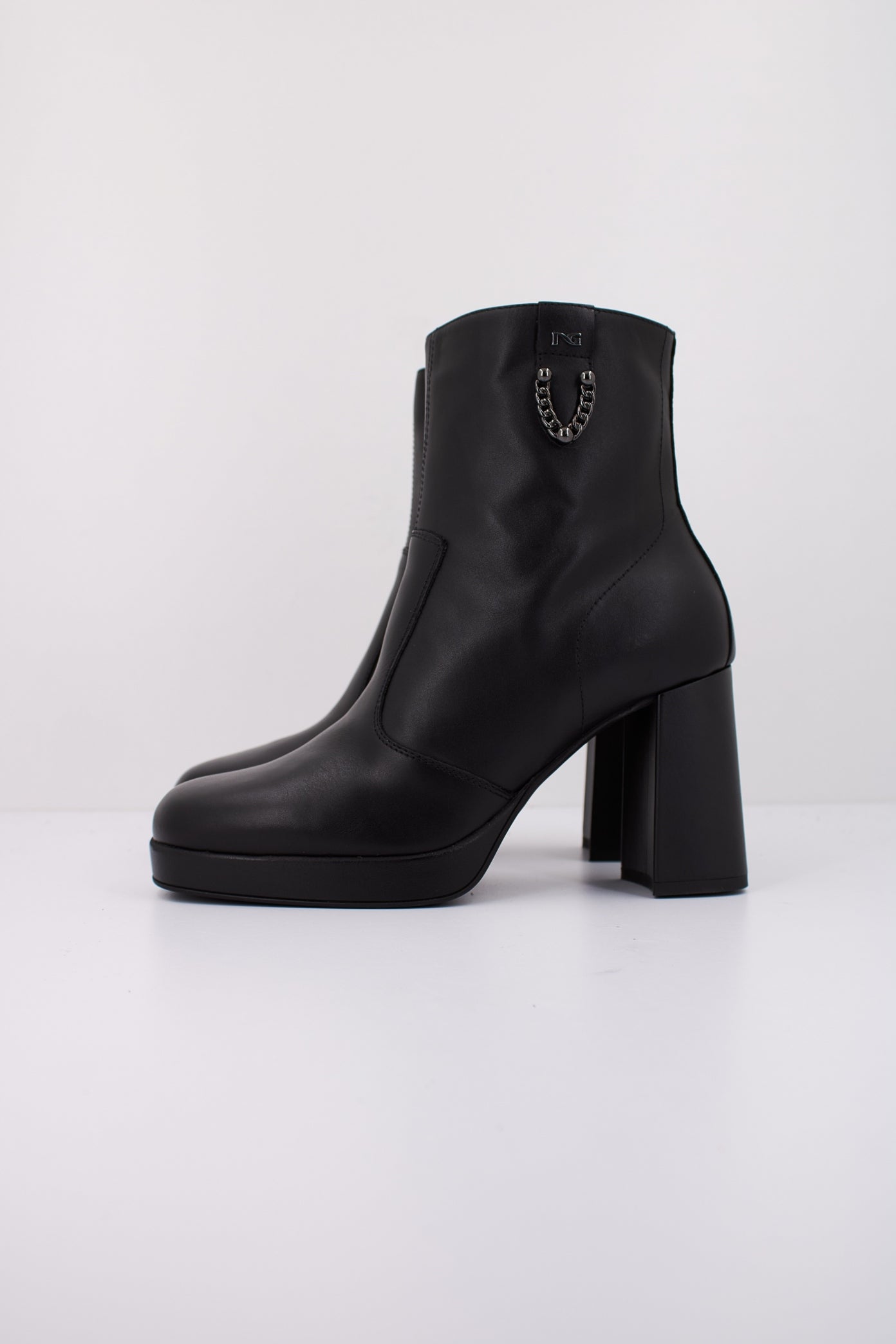 NERO GIARDINI  en color NEGRO  (1)