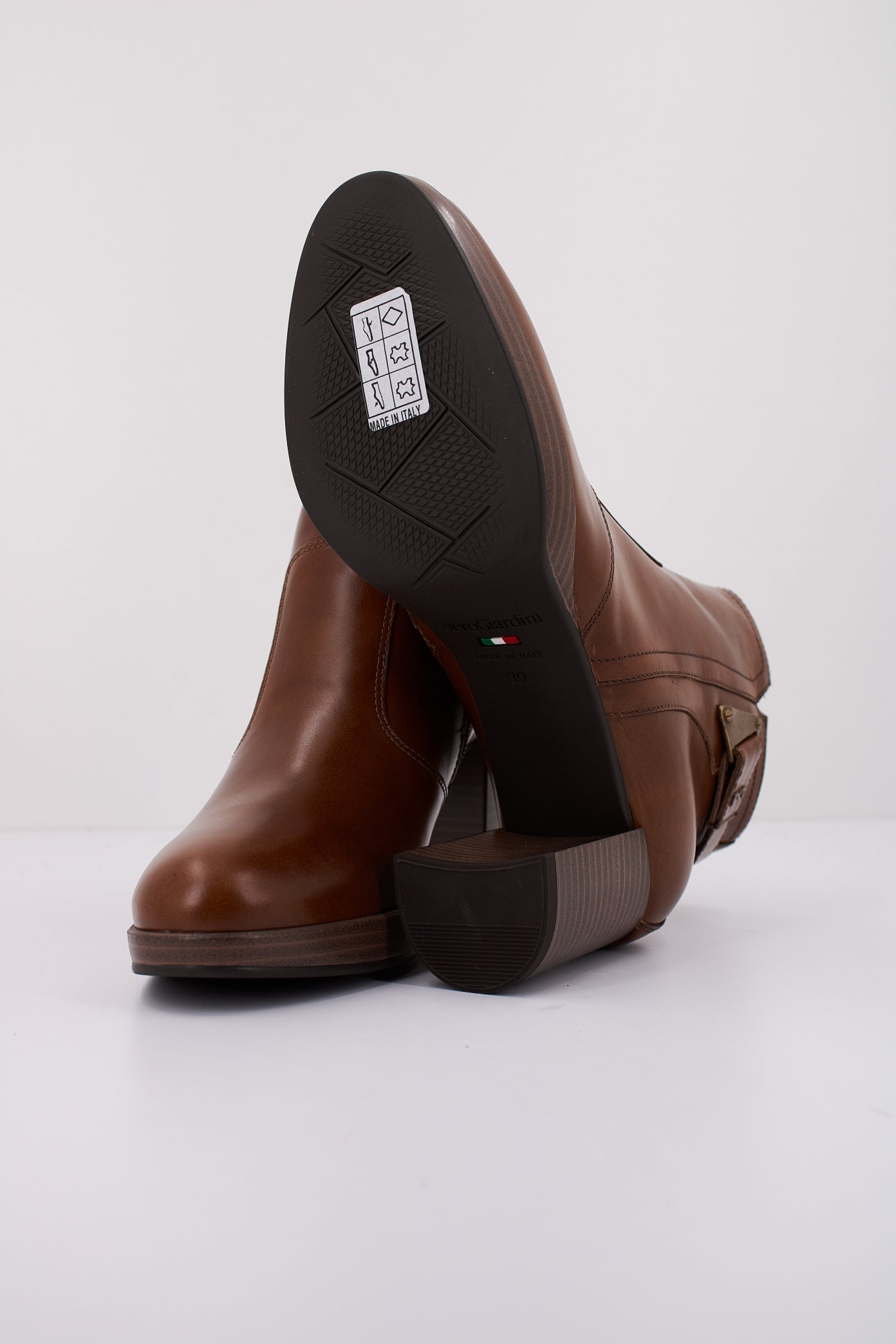 NERO GIARDINI  en color MARRON  (5)