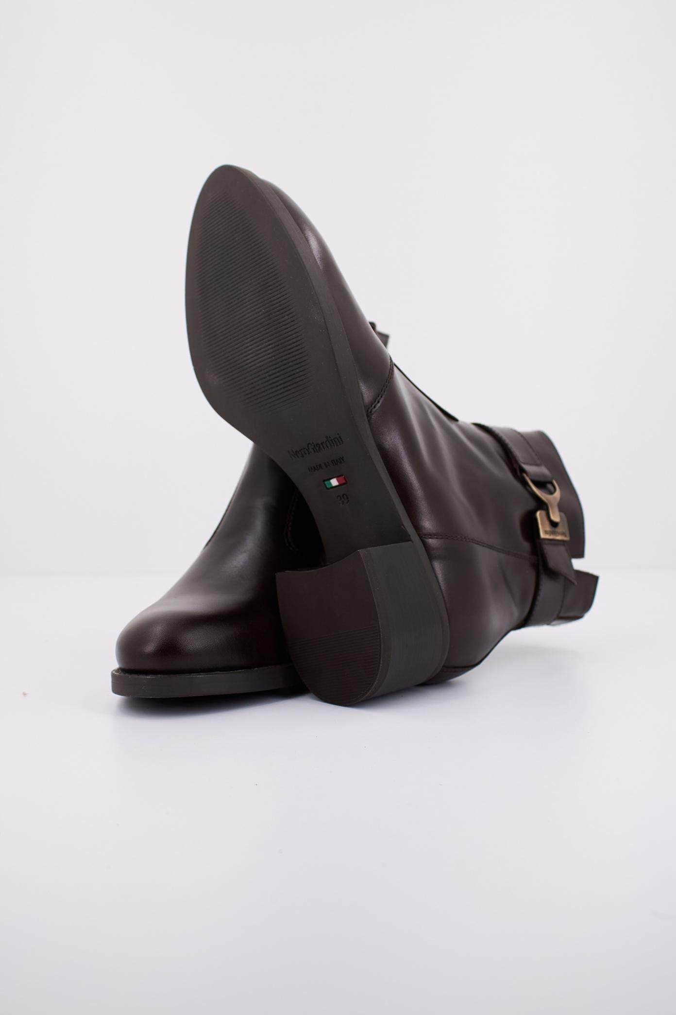NERO GIARDINI ID en color MARRON  (5)