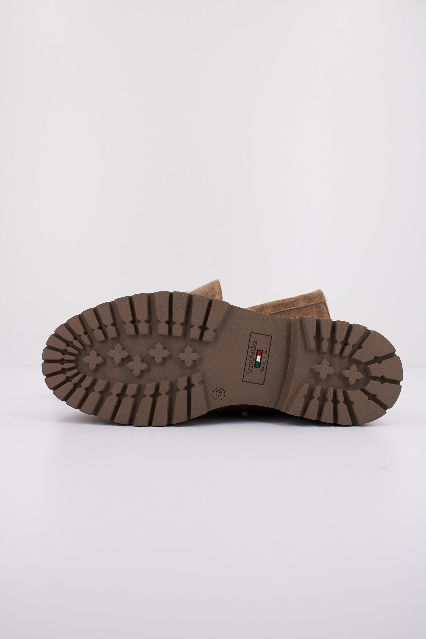 NERO GIARDINI ID  en color MARRON CLARO  (5)