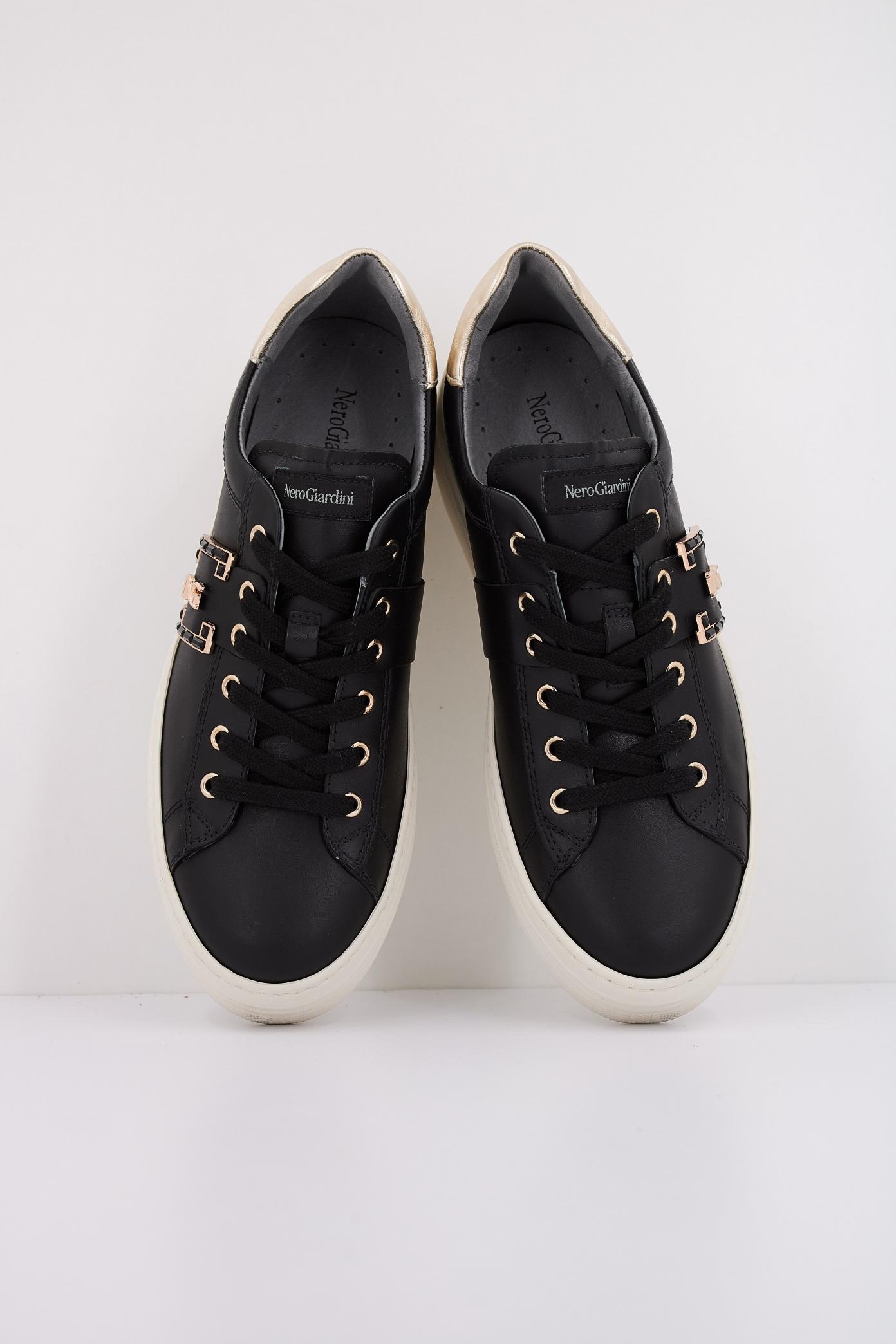 NERO GIARDINI ID  en color NEGRO  (3)