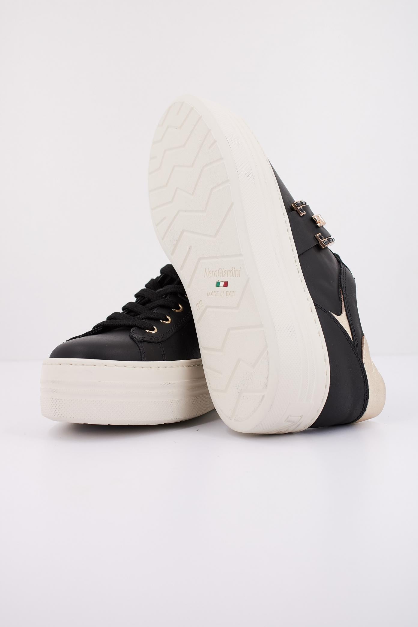 NERO GIARDINI ID  en color NEGRO  (5)