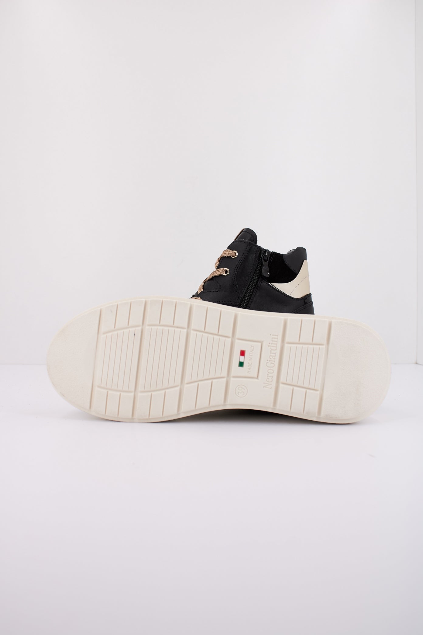 NERO GIARDINI ID  en color NEGRO  (5)