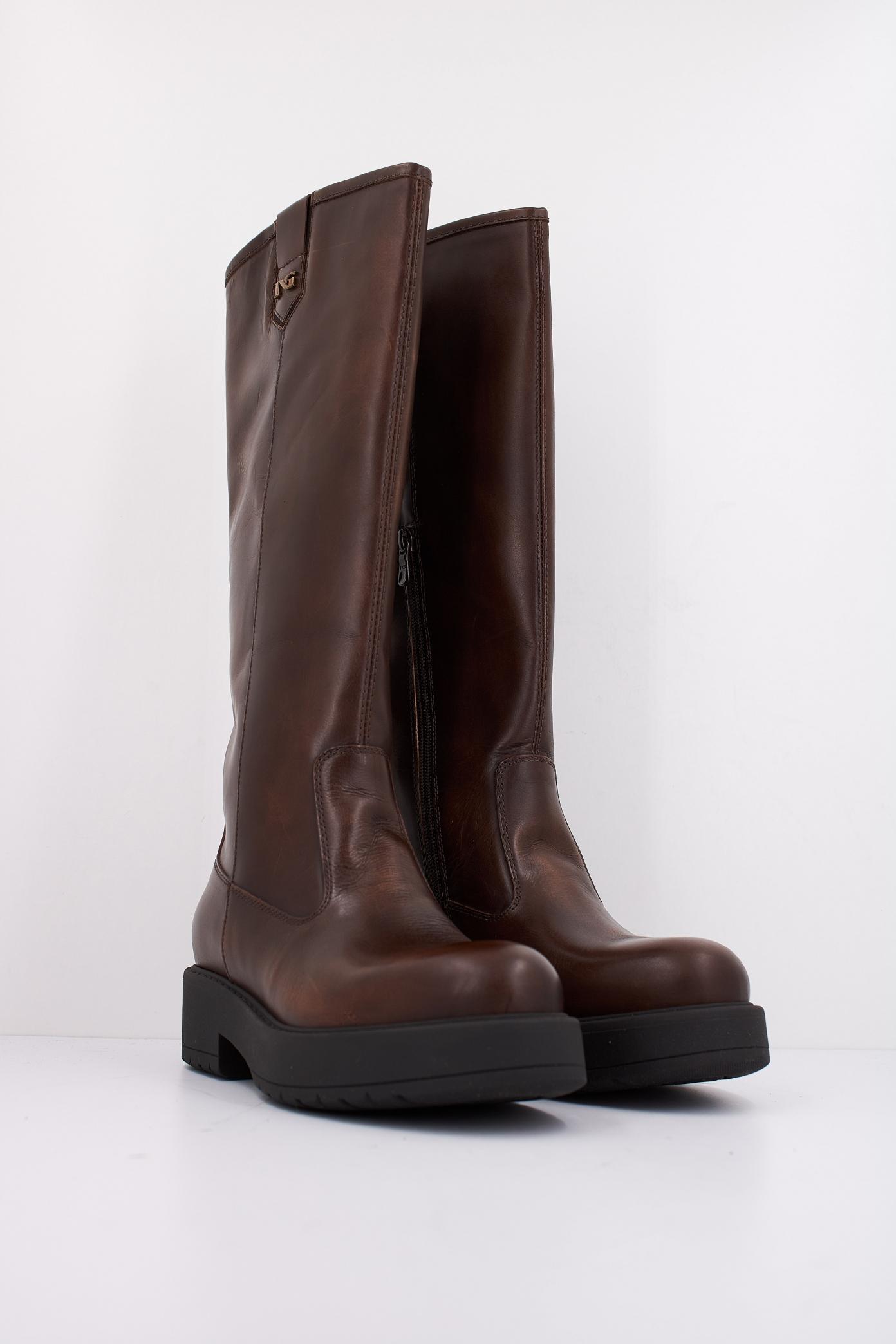 NERO GIARDINI ID en color MARRON  (2)