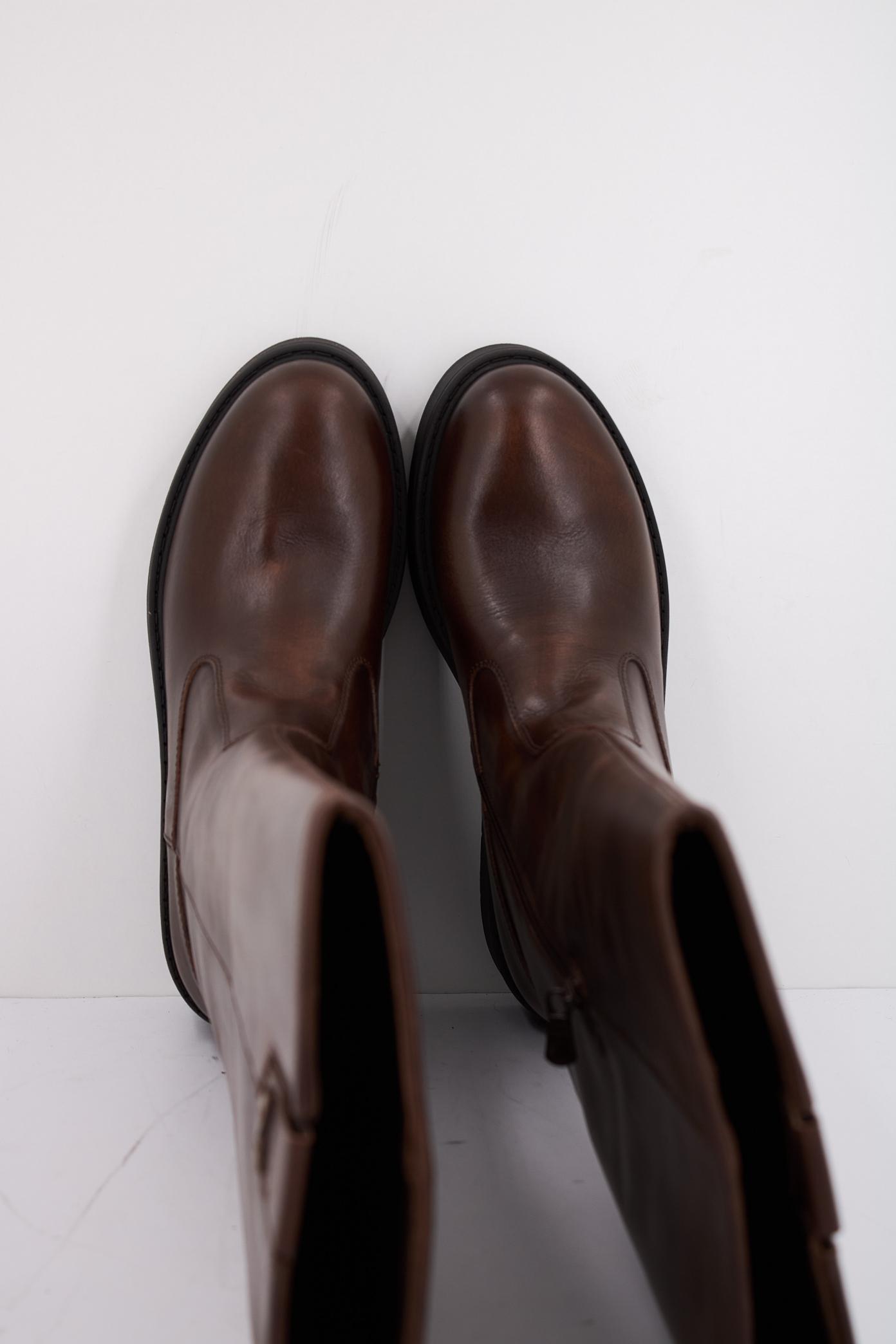 NERO GIARDINI ID en color MARRON  (3)