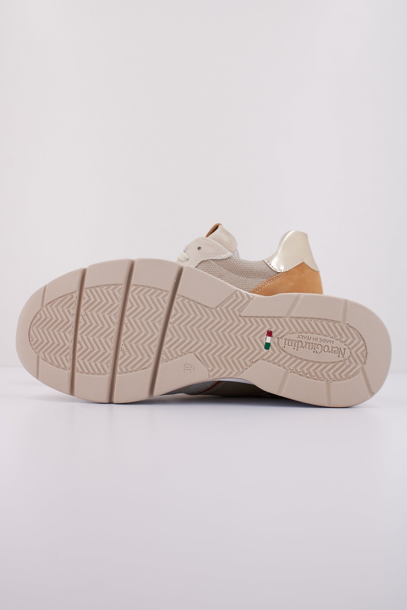 NERO GIARDINI ED en color BEIS  (5)