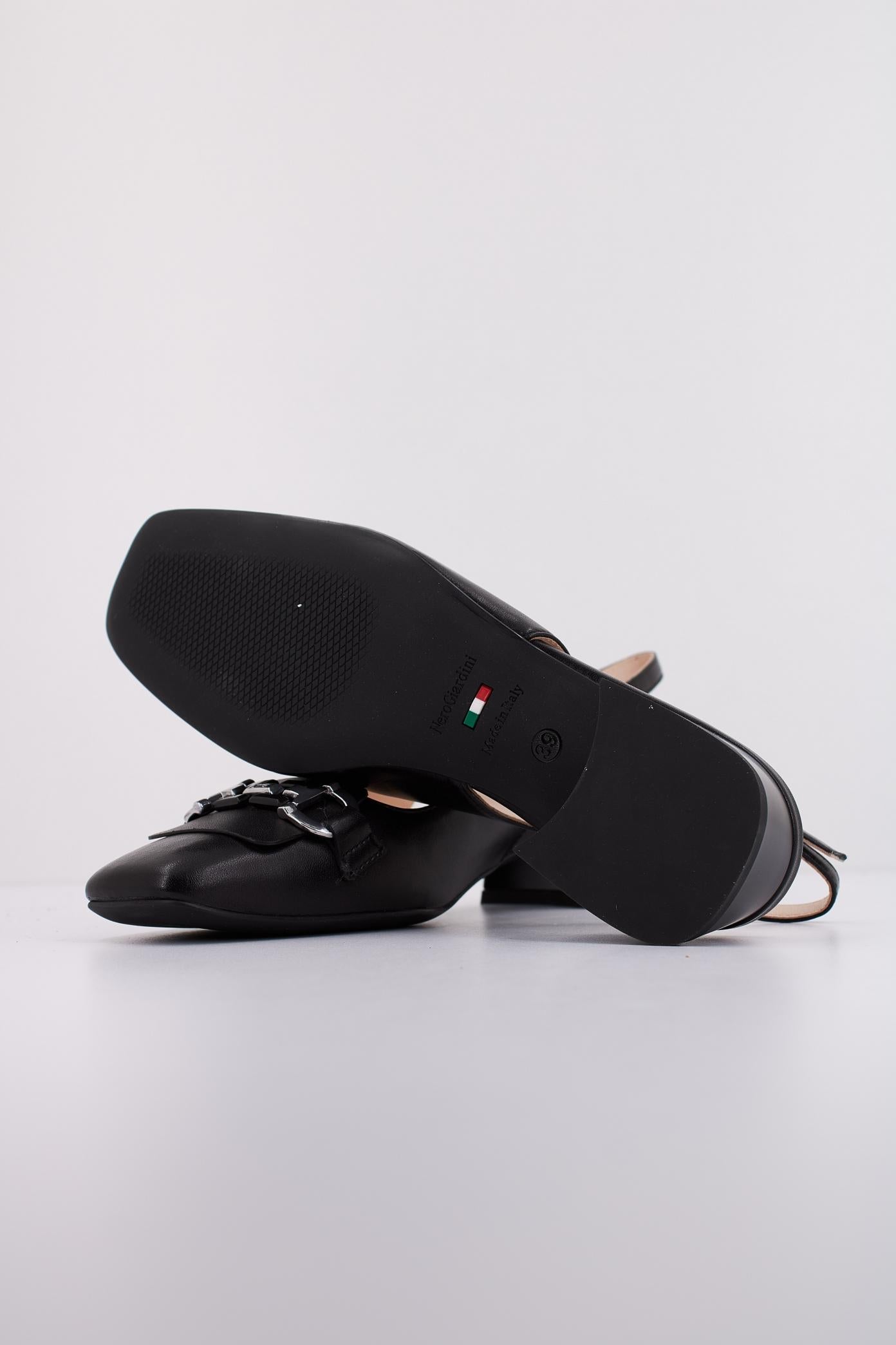 NERO GIARDINI  en color NEGRO  (5)