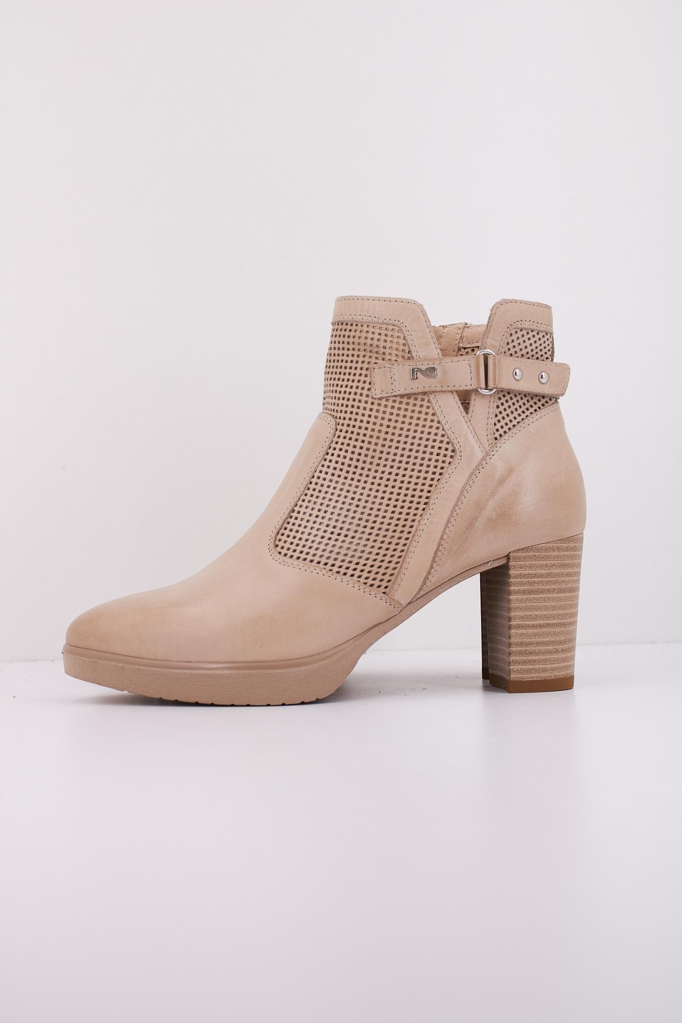 NERO GIARDINI ED en color MARRON CLARO  (1)