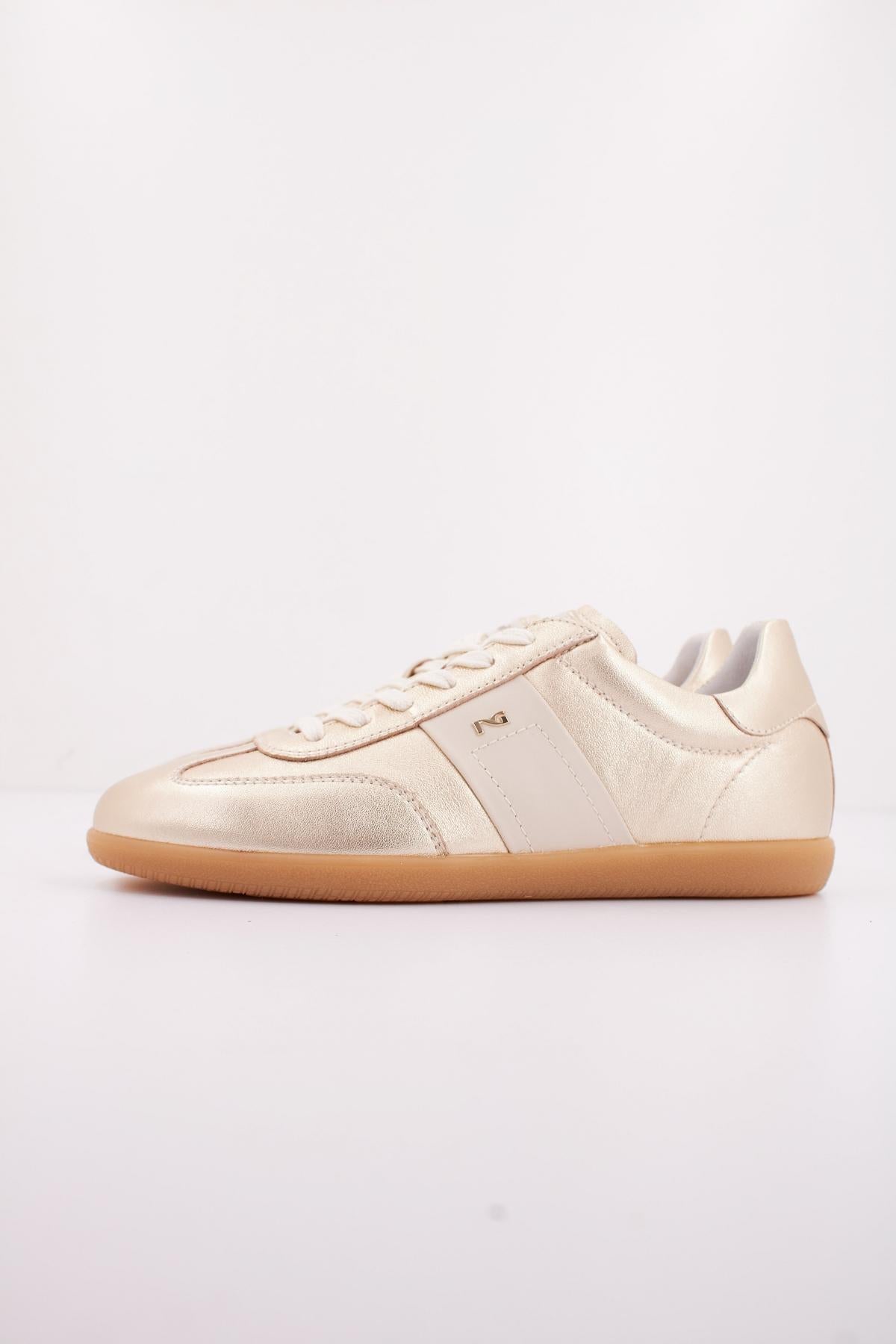 NERO GIARDINI ED  en color ORO  (1)