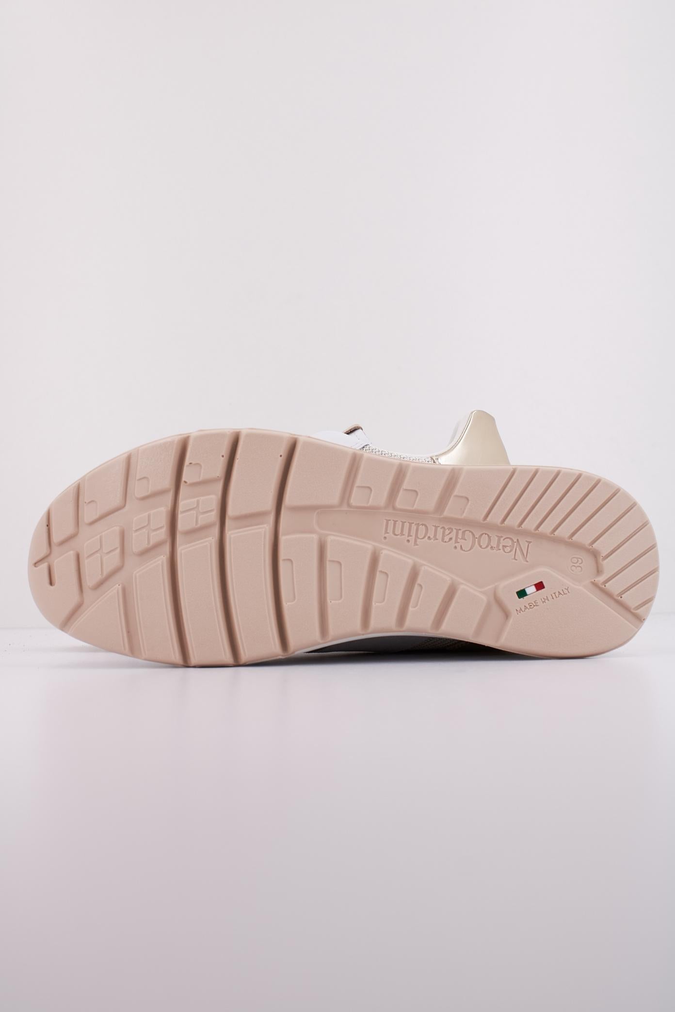 NERO GIARDINI ED  en color BLANCO  (5)
