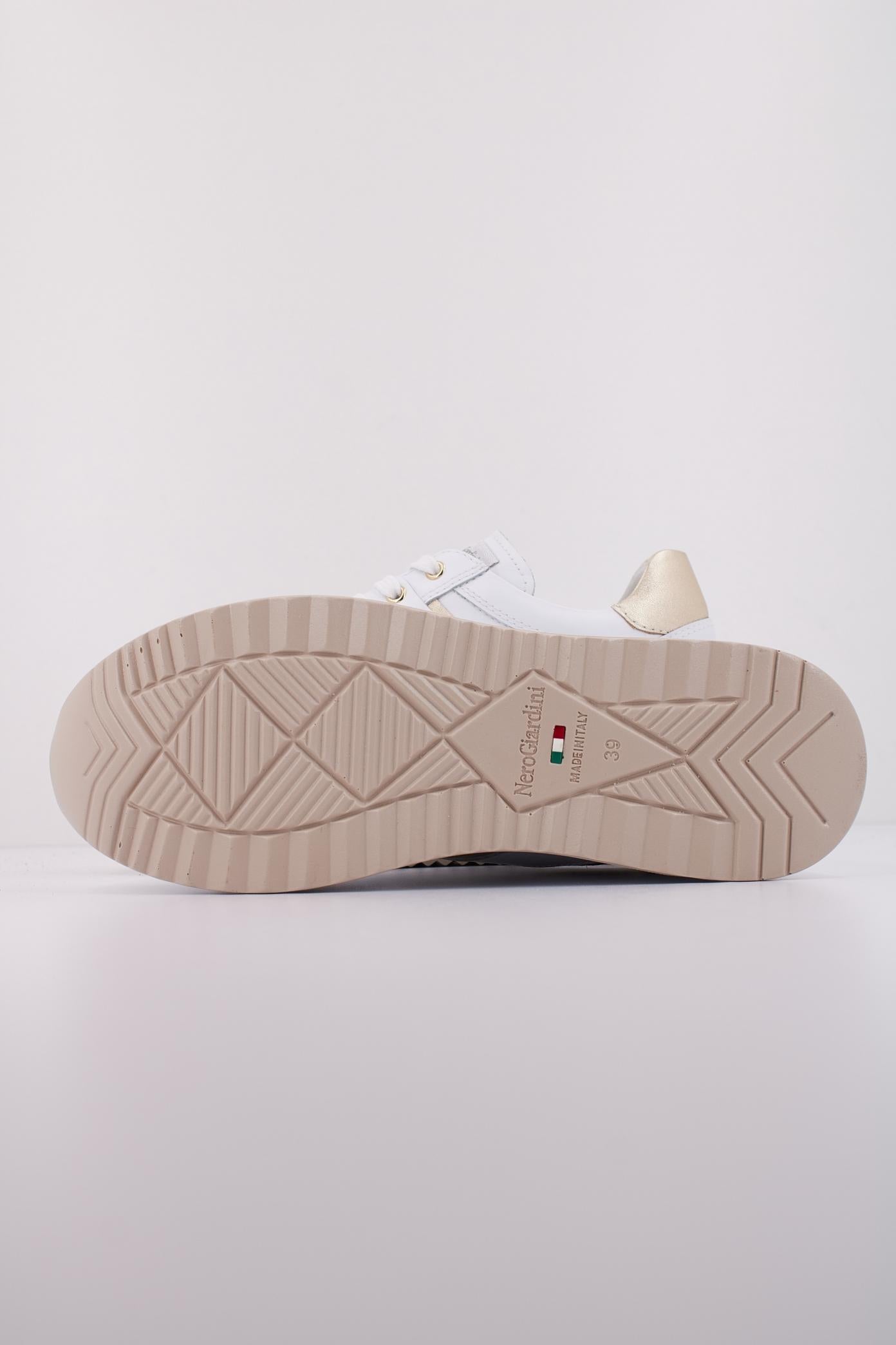 NERO GIARDINI ED  en color BLANCO  (5)
