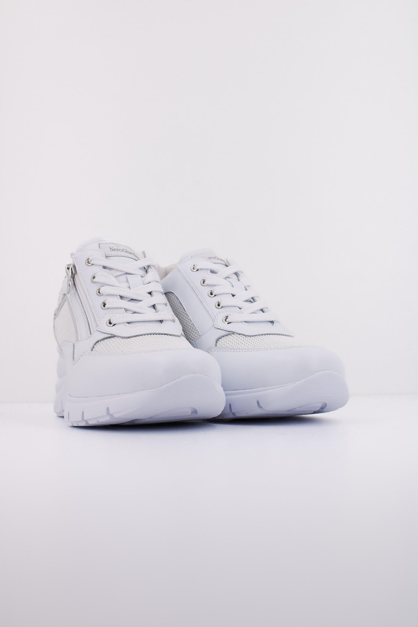 NERO GIARDINI ED en color BLANCO  (2)