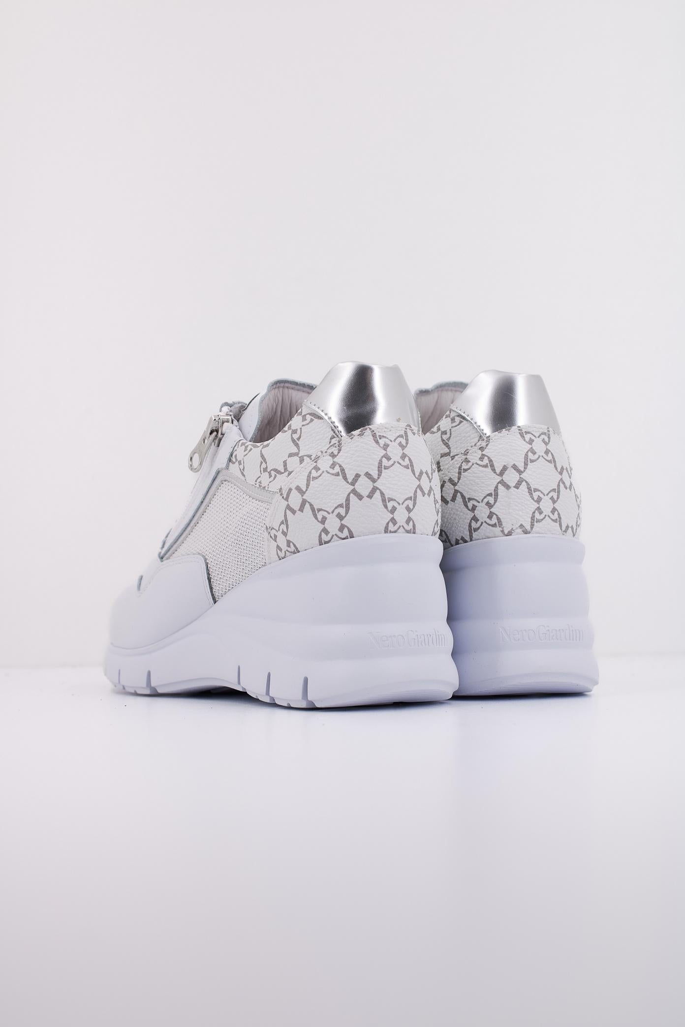 NERO GIARDINI ED en color BLANCO  (4)